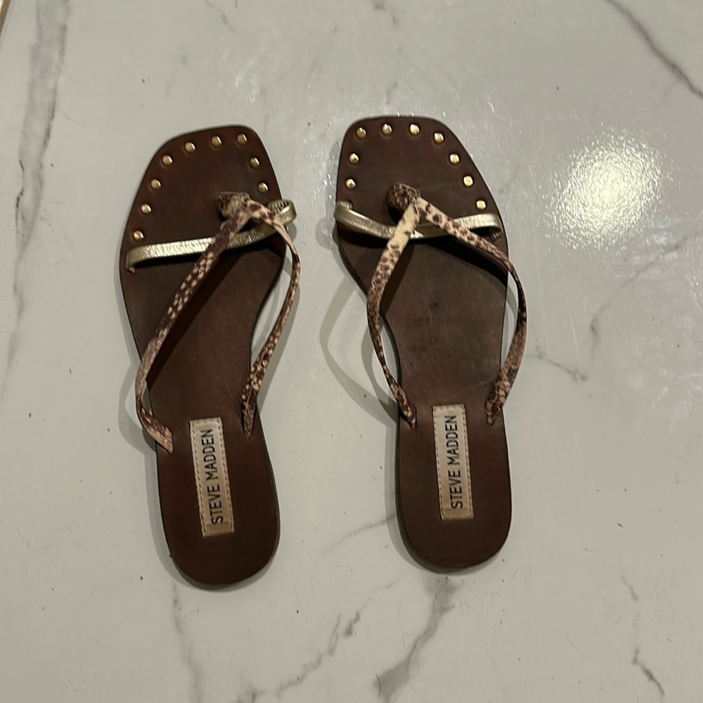 Steve Madden Flip Flops